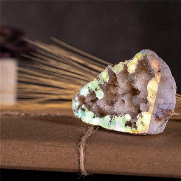 Angel Aura Quartz Geode-Titanium Bonded High Energy Crystal Cuarzo Cluster/Druzy - Picture 3 of 6